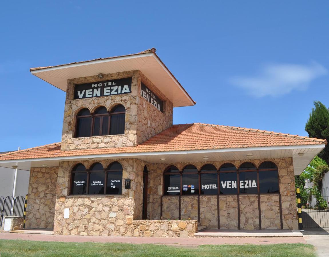 Hotel Venezia Necochea Exterior photo